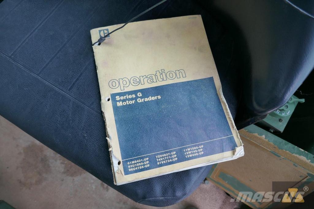 CAT 130G Ex-army 平土機