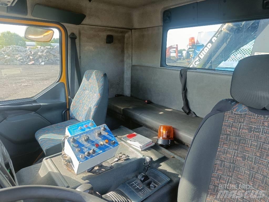 Renault PREMIUM 210 平板式/側卸式卡車