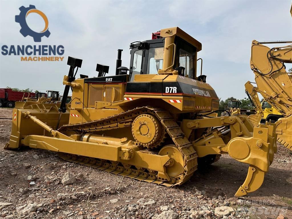 CAT D 7 R 履帶推土機