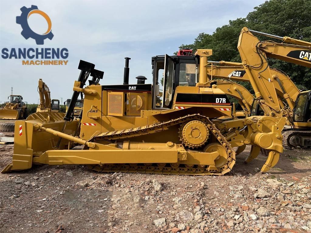 CAT D 7 R 履帶推土機