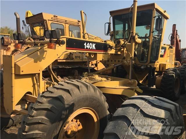 CAT 140K 平土機