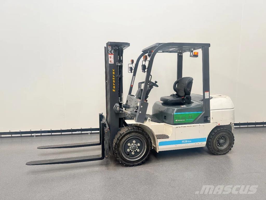 Eurotrac FB30 電動堆高機