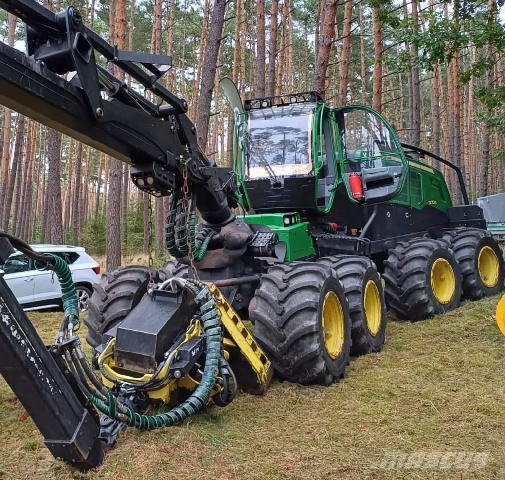 Johan Deere 1270G 收穫機