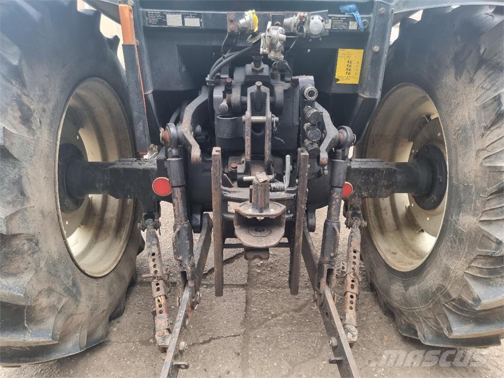 Valtra Valmet 900 曳引機