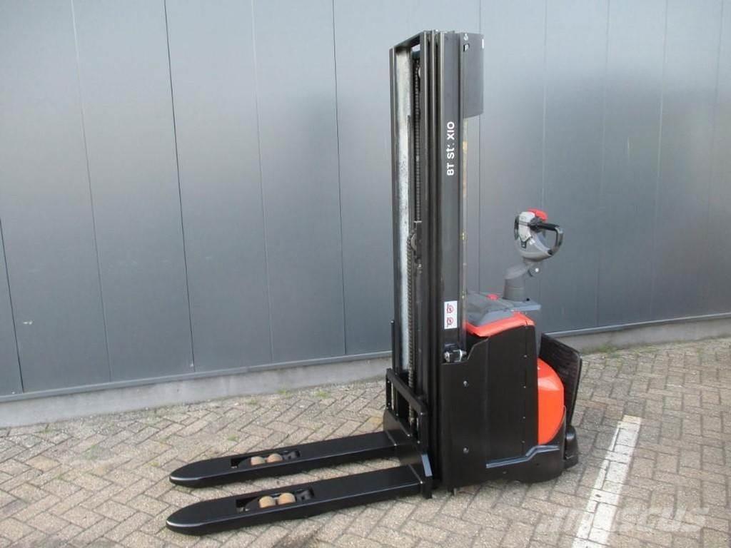 Toyota SWE 120L 行走控制式堆積機