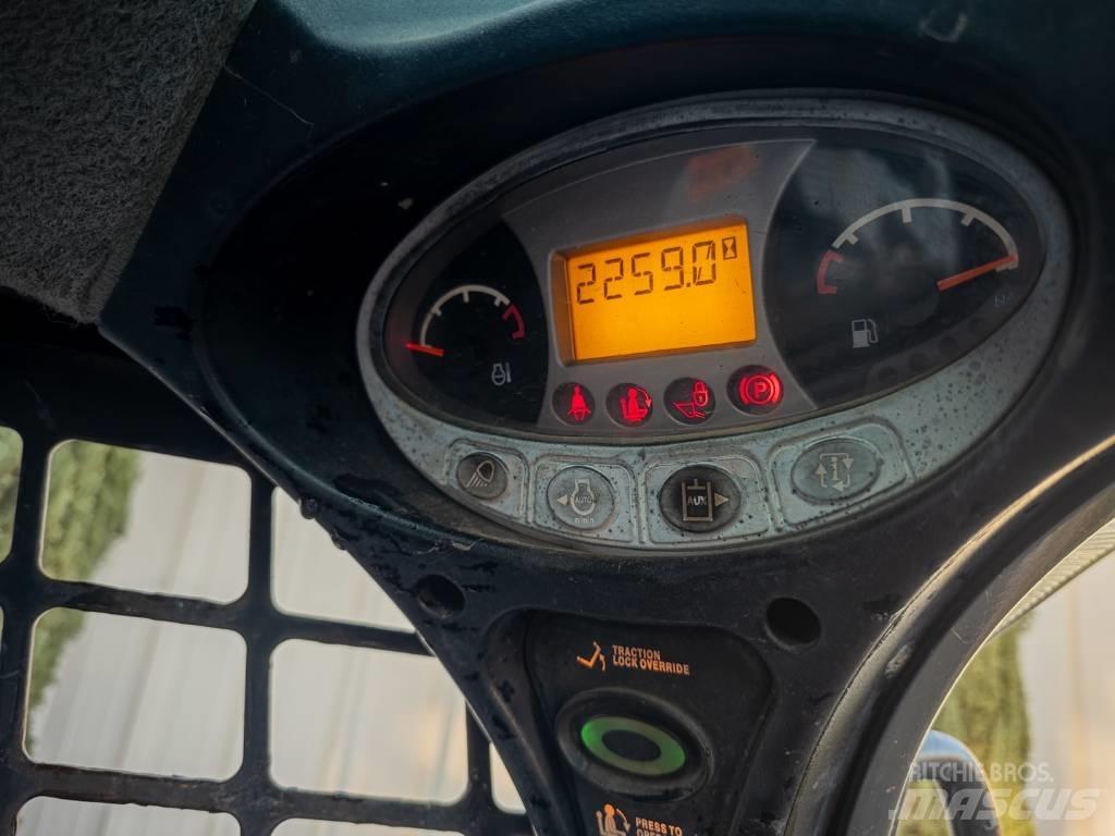 Bobcat T 650 滑移轉向裝載機