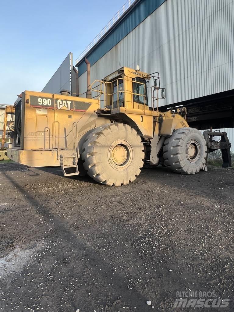 CAT 990 輪胎式裝載機