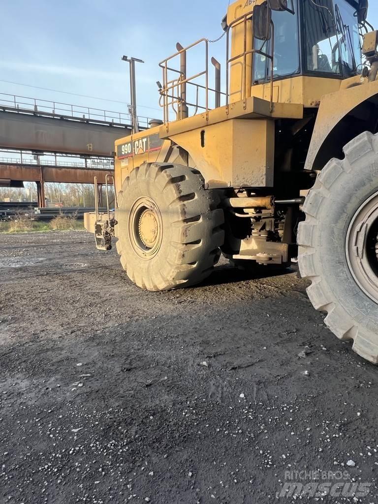 CAT 990 輪胎式裝載機
