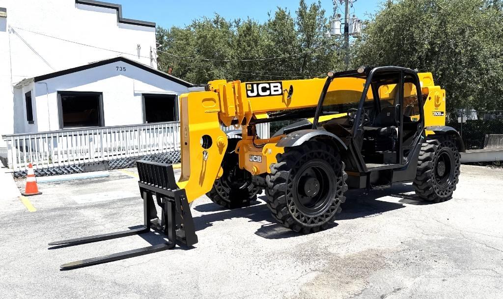 JCB 509-42 伸縮臂操作車