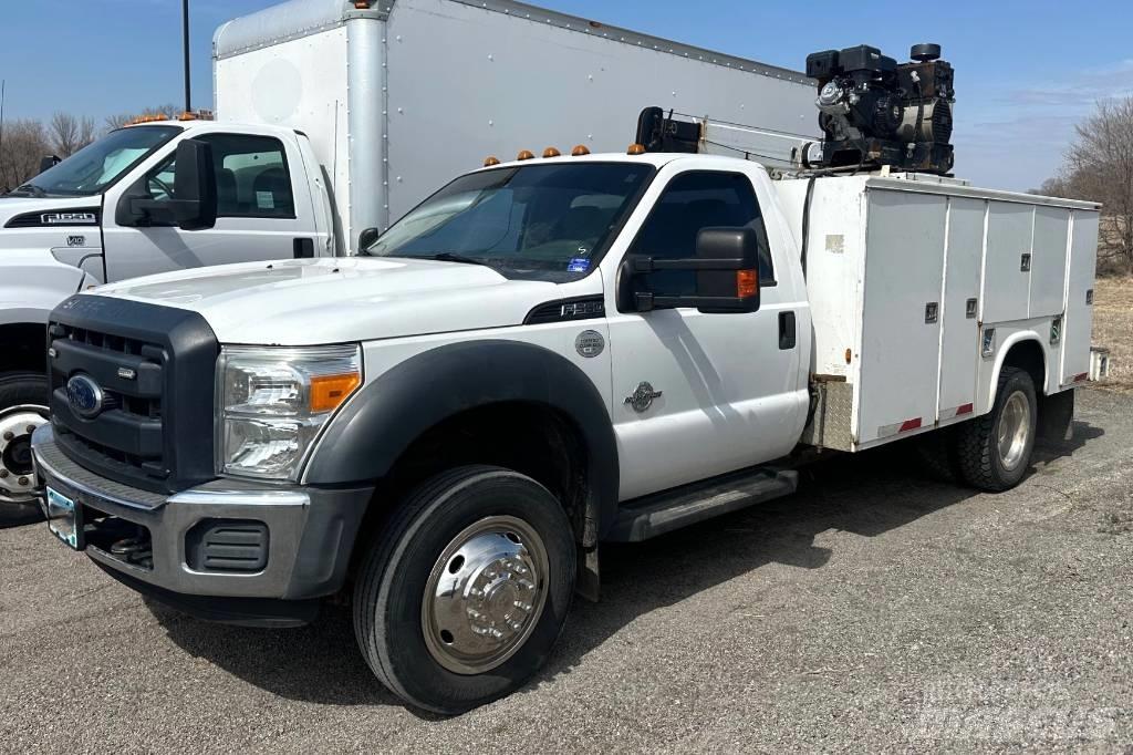 Ford F 550 XL SD 履帶式起重機