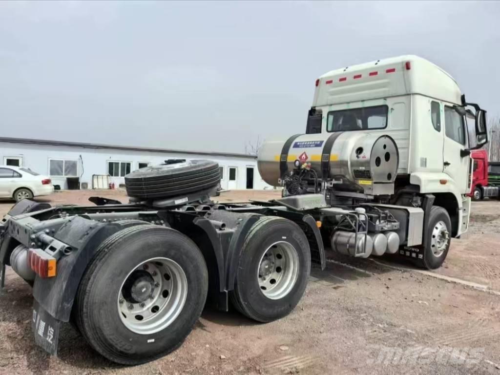 Howo 371 6x4 曳引機組件