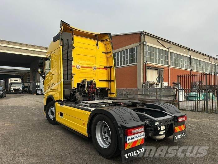 Volvo FH500 曳引機組件
