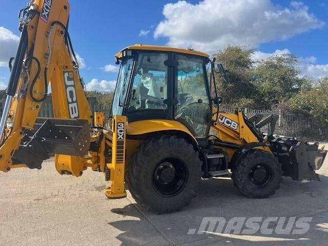 JCB 3CX Pro 反鏟裝載機