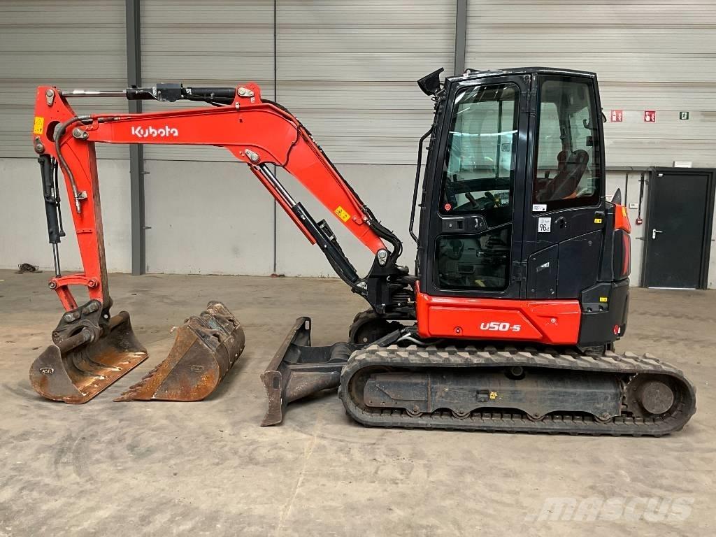 Kubota U 50-5 小型挖土機/掘鑿機<7t(小型挖掘機)
