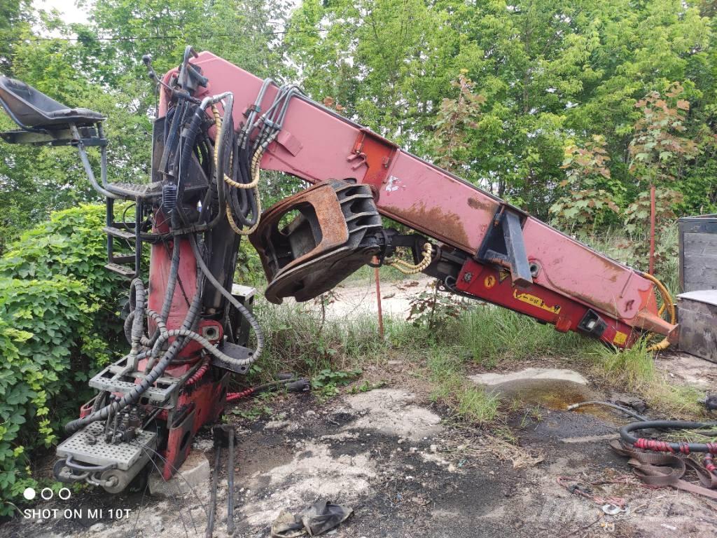 Jonsered 2490 木材起重機