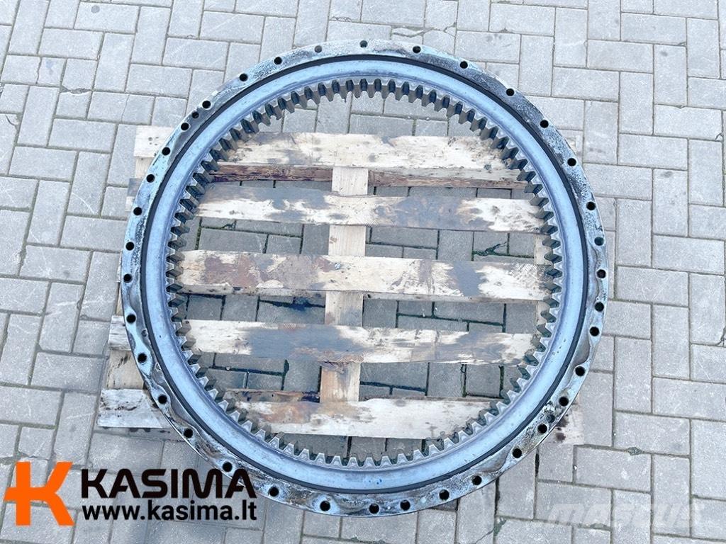 Doosan Slewing ring 履帶、鏈條和車盤