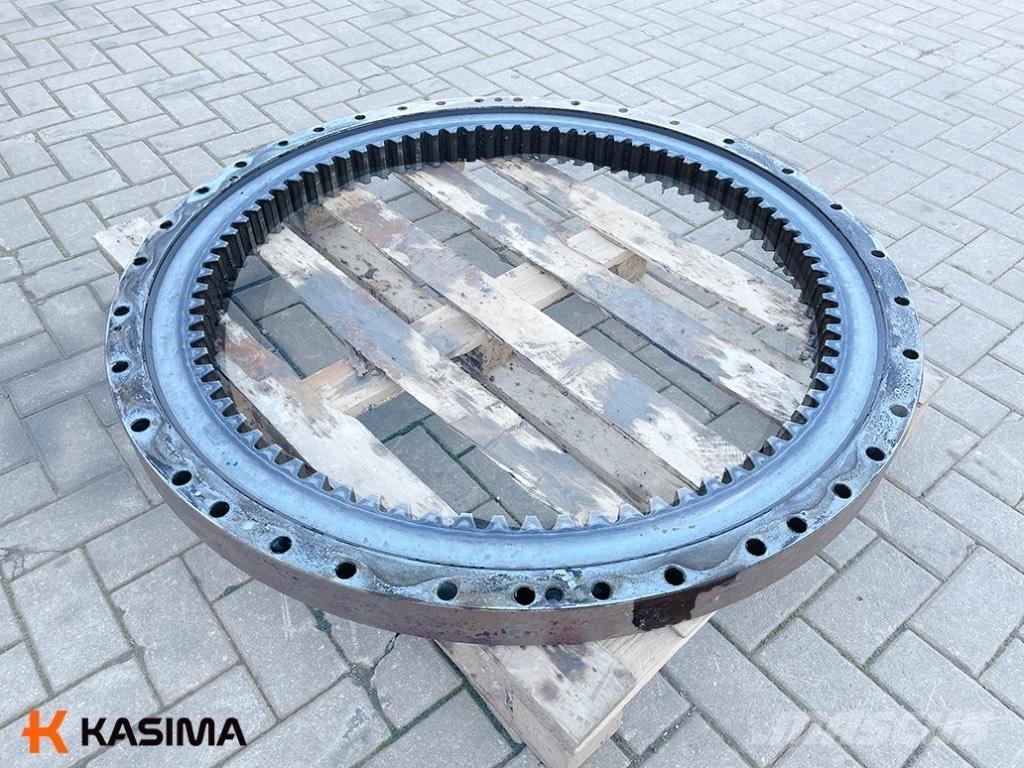 Doosan Slewing ring 履帶、鏈條和車盤