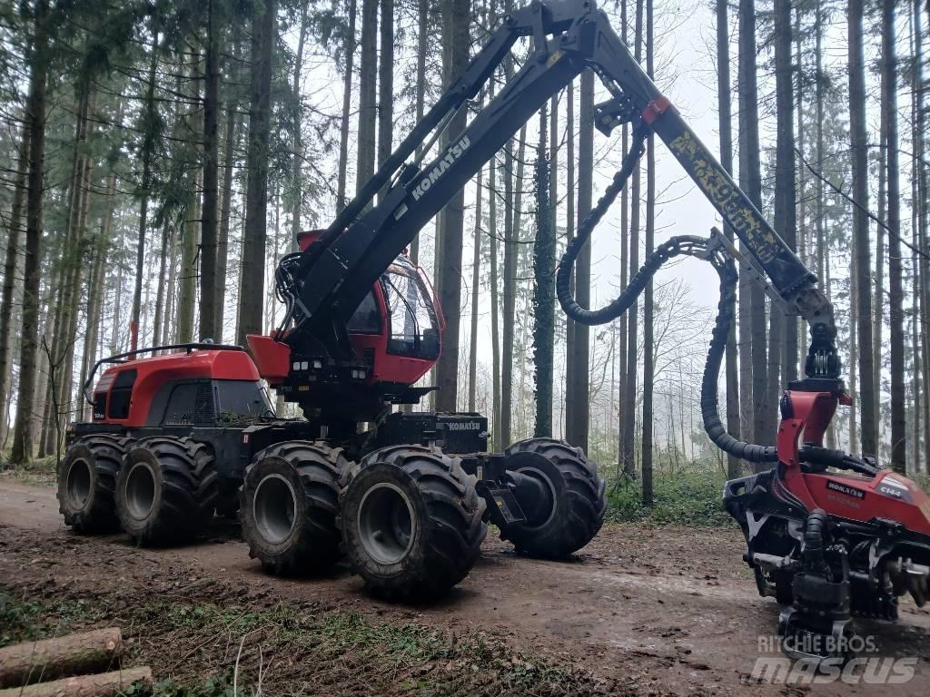 Komatsu 931 XC 收穫機