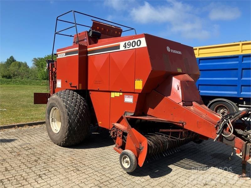 Hesston 4900 方形打捆機