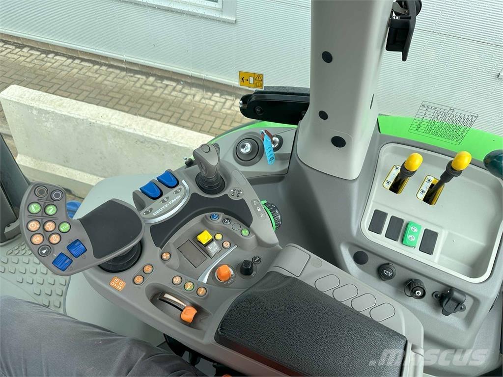 Deutz-Fahr 6215RC 曳引機