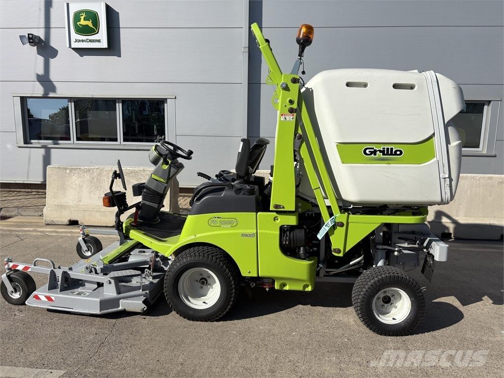 Grillo FD2200TS 騎乘式割草機