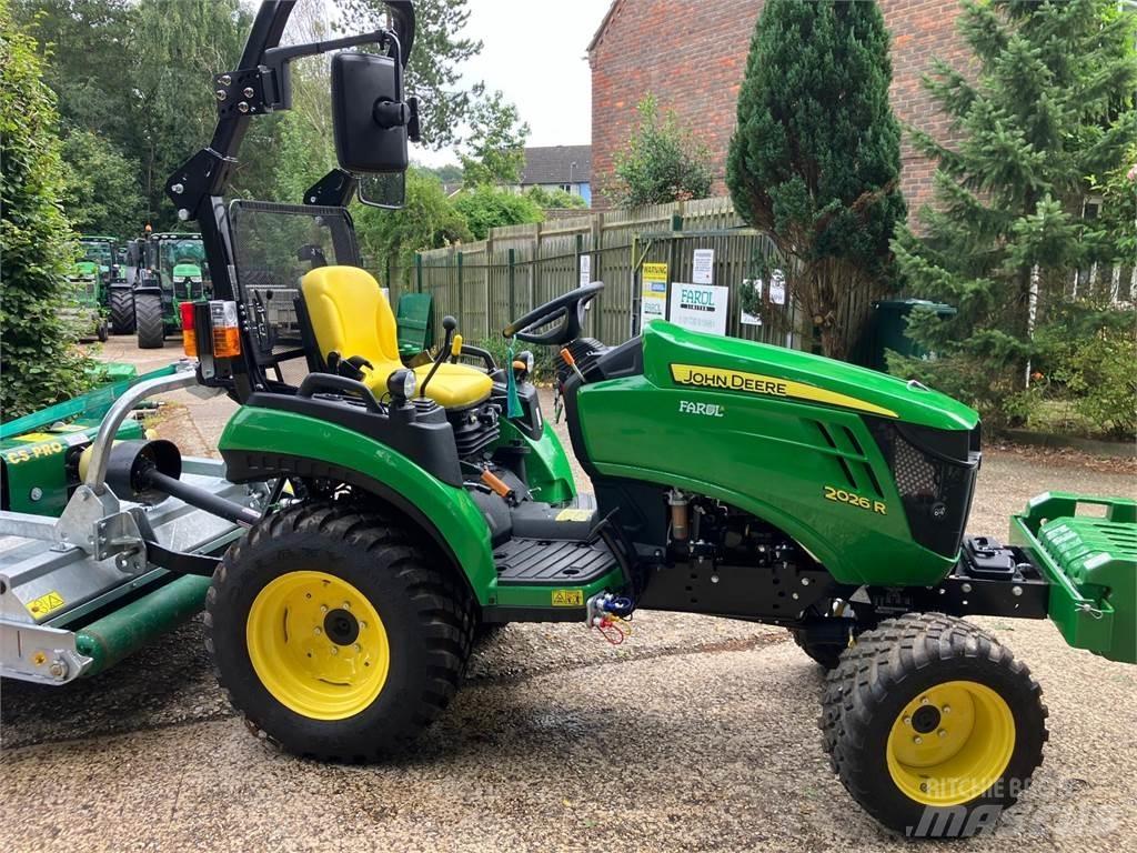 John Deere 2026R 小型曳引機