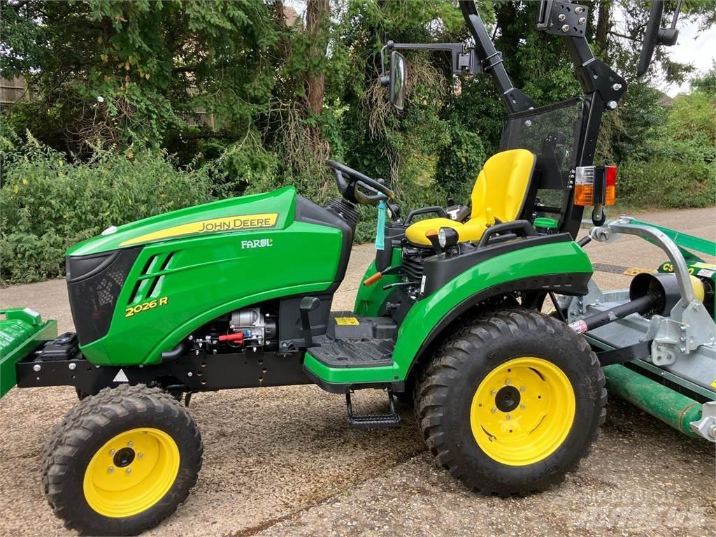 John Deere 2026R 小型曳引機