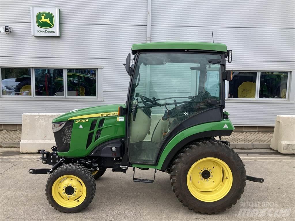 John Deere 2038R 小型曳引機