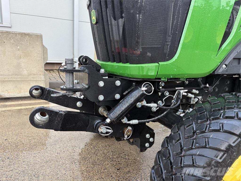 John Deere 2038R 小型曳引機