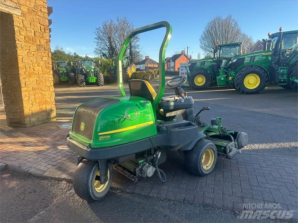 John Deere 2500EH 手扶式割草機