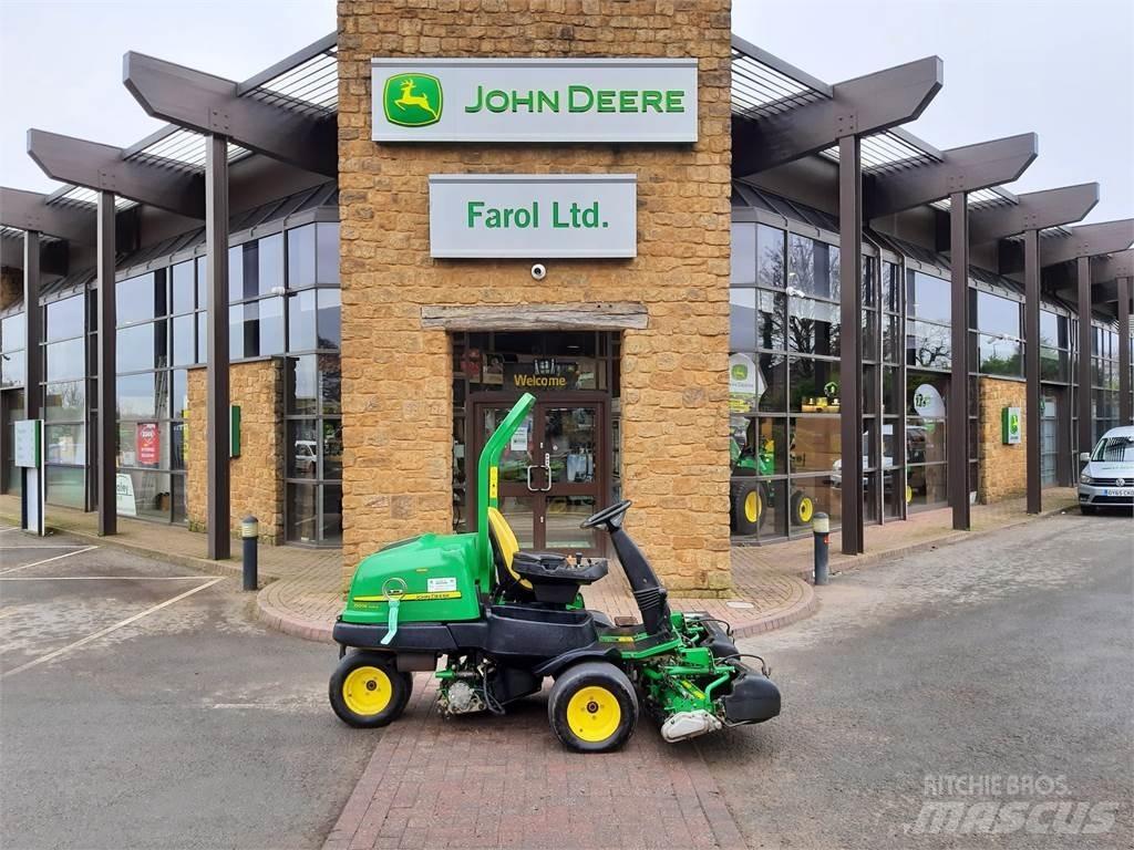 John Deere 2500EH 手扶式割草機