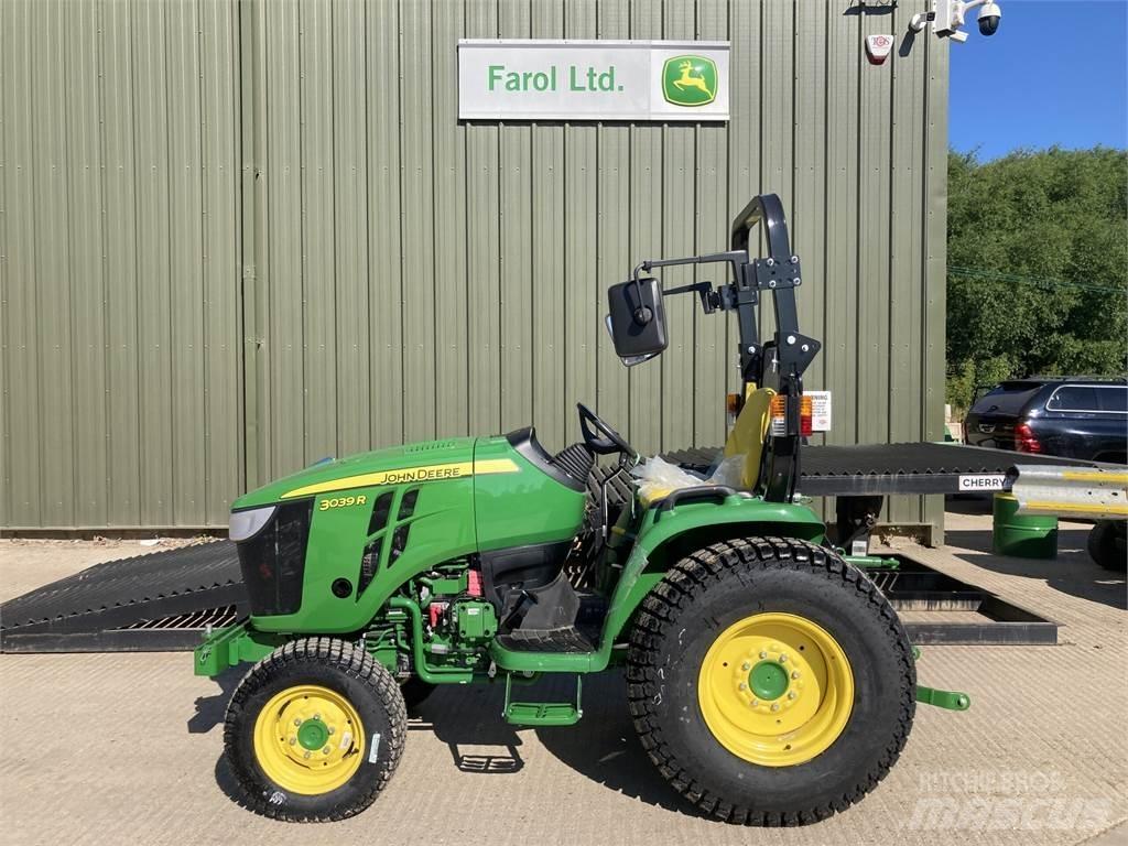 John Deere 3039R 小型曳引機