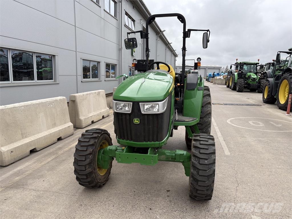 John Deere 4052M 小型曳引機