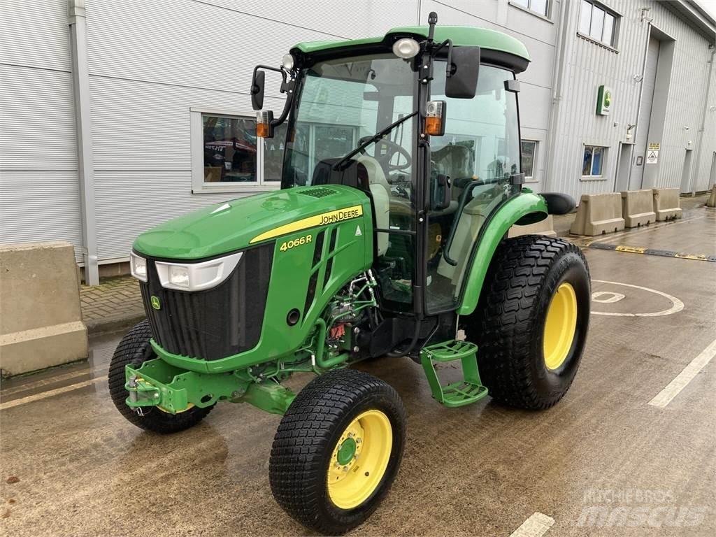 John Deere 4066R 小型曳引機