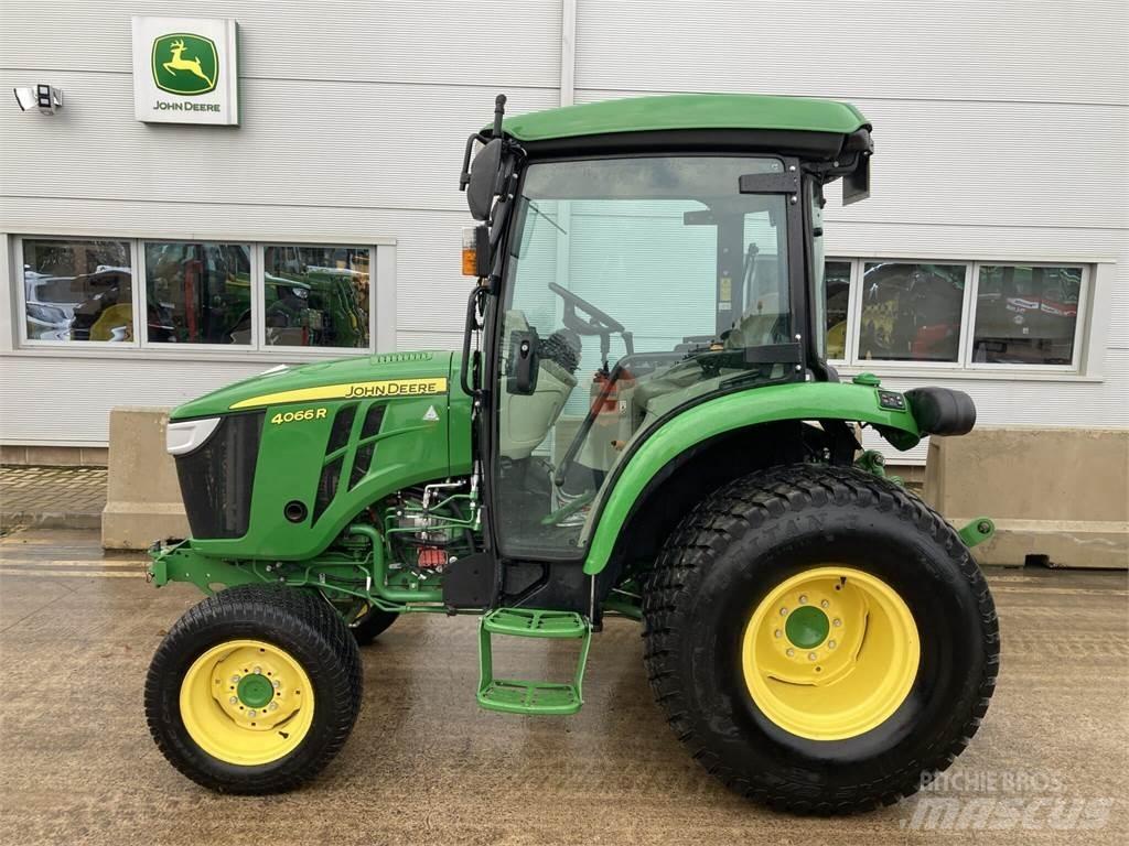 John Deere 4066R 小型曳引機