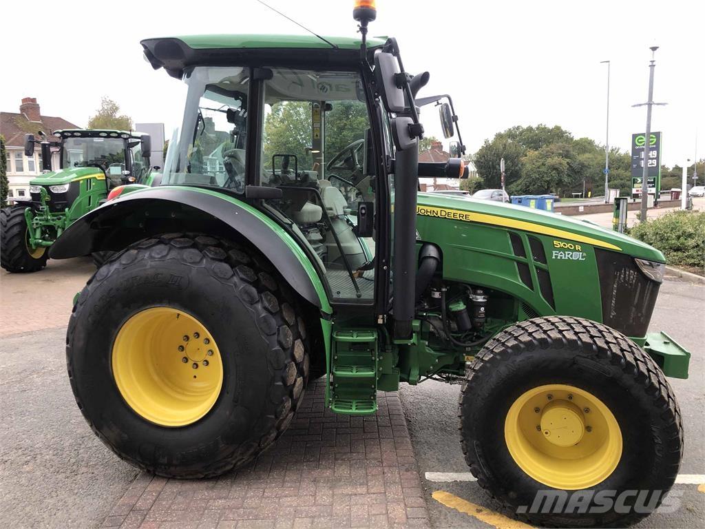John Deere 5100R 曳引機