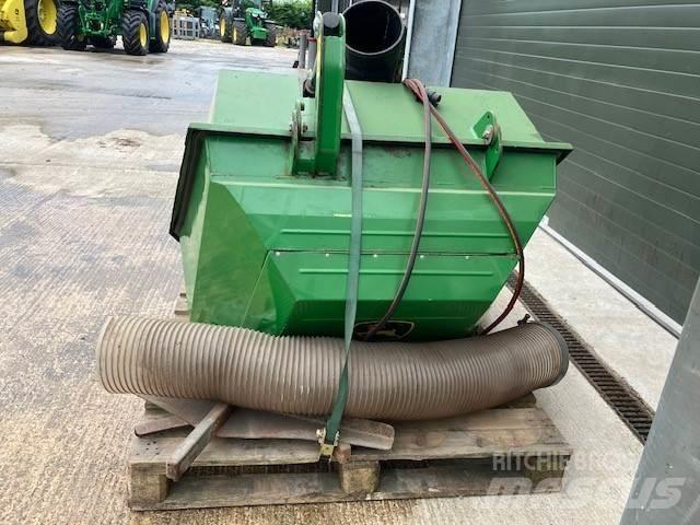 John Deere 580L 其他地面照料機械