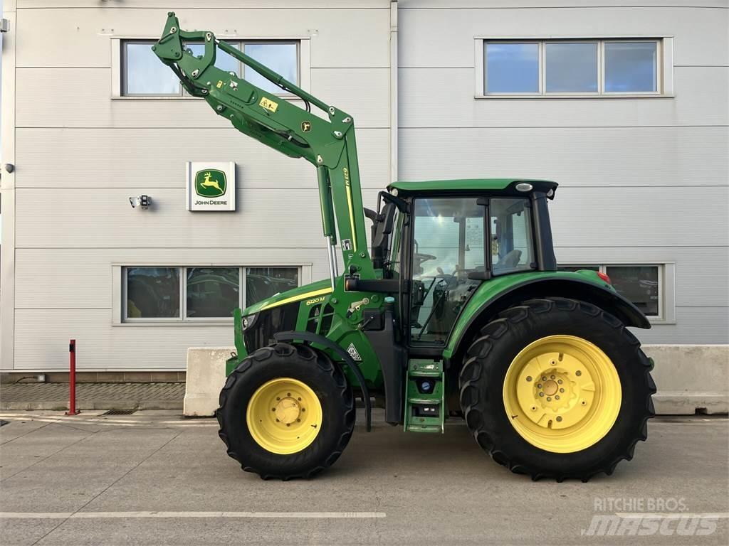 John Deere 6120M 曳引機
