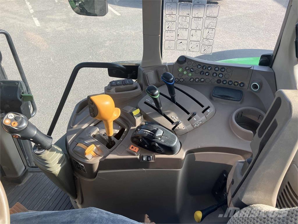 John Deere 6120M 曳引機