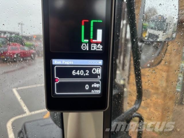 John Deere 6120M 曳引機