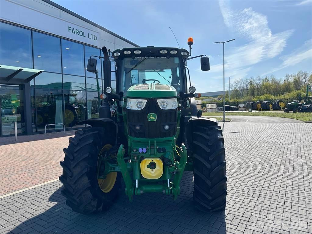 John Deere 6135R 曳引機