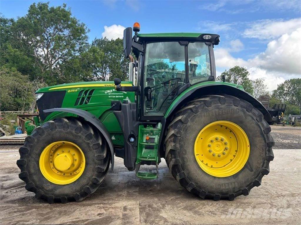 John Deere 6215R 曳引機