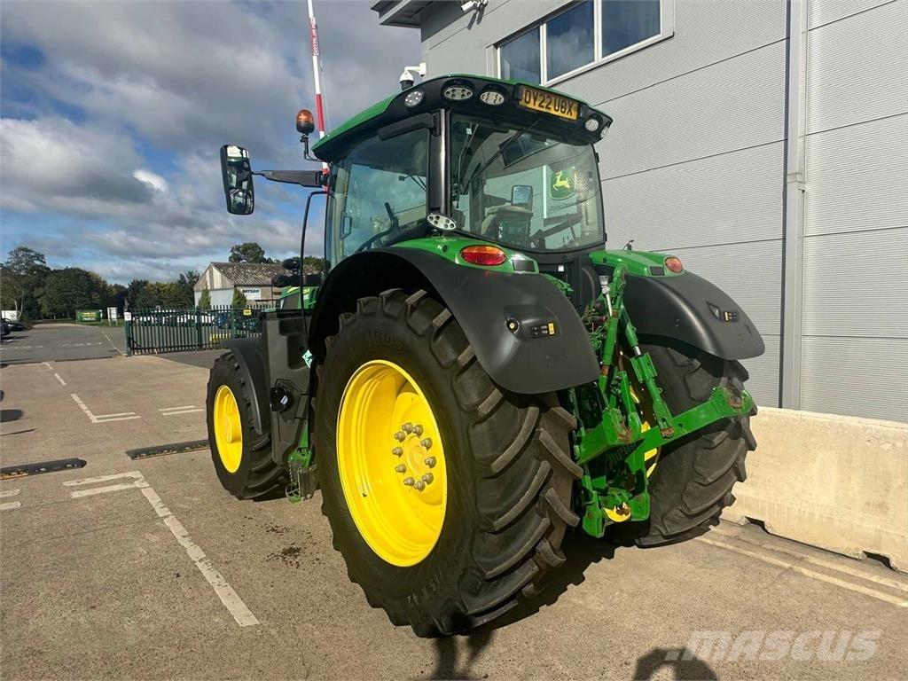 John Deere 6215R 曳引機