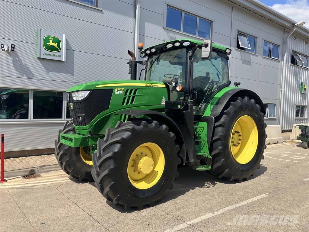 John Deere 6215R 曳引機