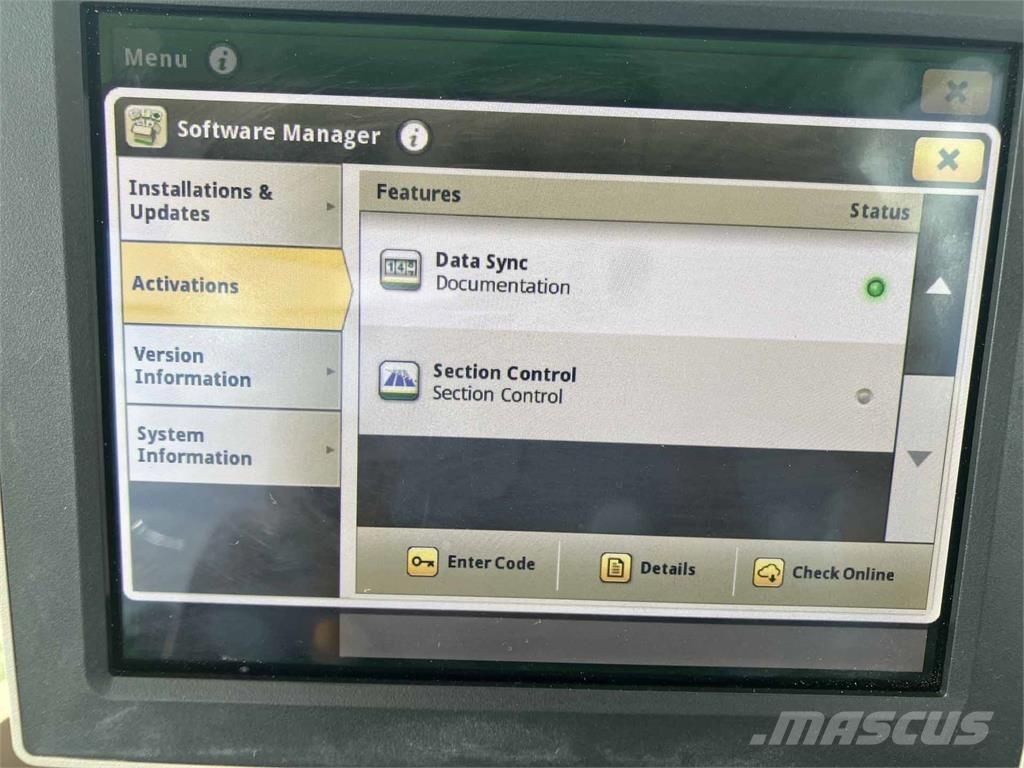 John Deere 6215R 曳引機