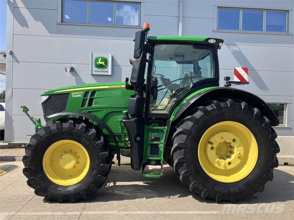 John Deere 6250R 曳引機
