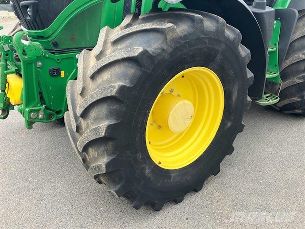 John Deere 6250R 曳引機