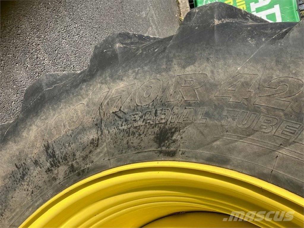 John Deere 6250R 曳引機