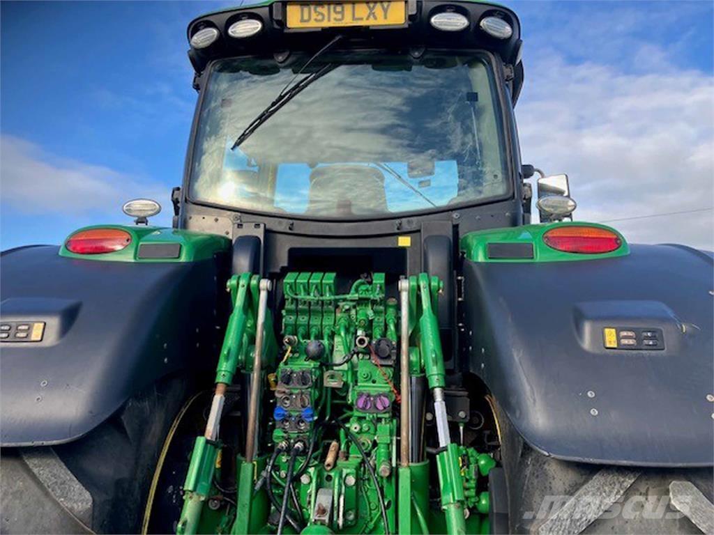 John Deere 6250R 曳引機