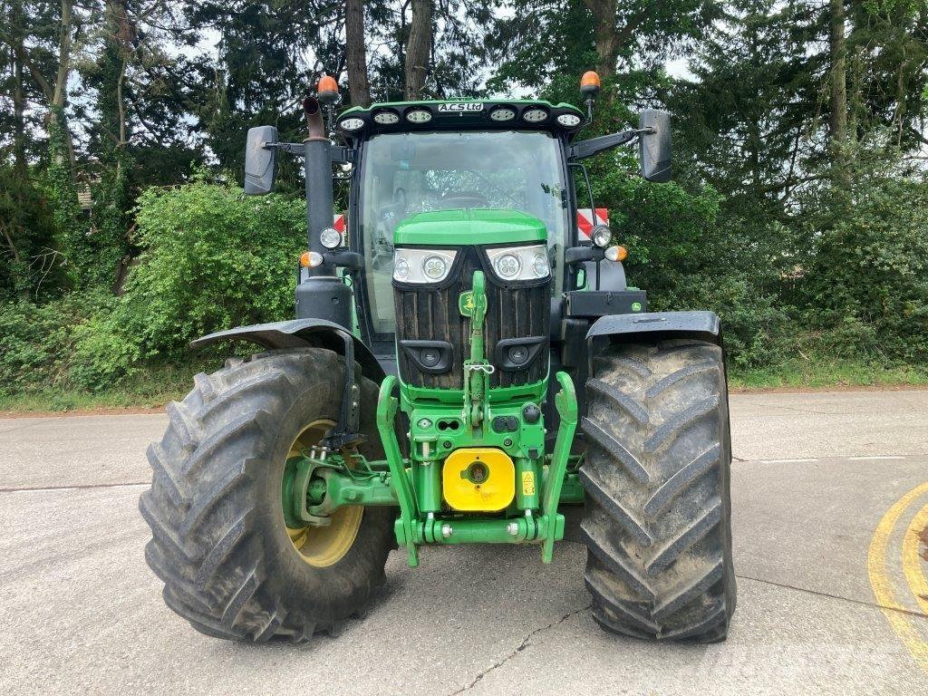 John Deere 6R 215 曳引機